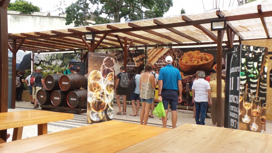 Vinhos da Madeira e Artesanato Regional marcam presença na Festa do Vinho